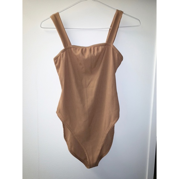 Boohoo Bodysuit - Picture 4 of 7